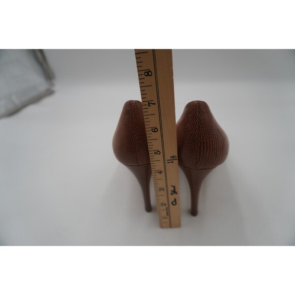 Antonio Melani Brown Embossed Leather Peep Toe Gold Chain Accent Dress Pumps 10M - Picture 11 of 11